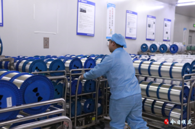 顺庆企业接订单忙生产，奋力夺取通讯设备行业“开门红”